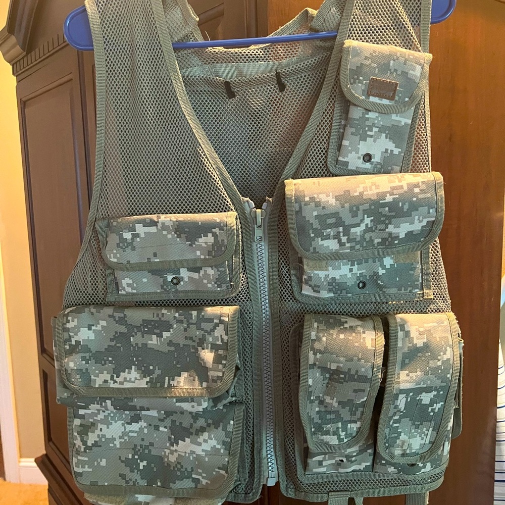 Taigear Tactical Vest digital Camo